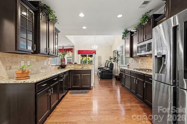 5021 El Molino Drive, Charlotte, NC 28214