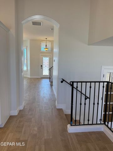 3045 WOODHEAD Place, El Paso, TX 79938