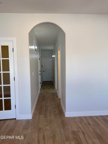 3045 WOODHEAD Place, El Paso, TX 79938