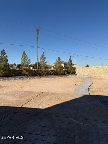 3045 WOODHEAD Place, El Paso, TX 79938