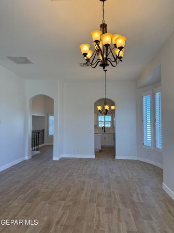 3045 WOODHEAD Place, El Paso, TX 79938