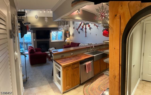 2 Winter Park Dr 6, Vernon Twp., NJ 07462