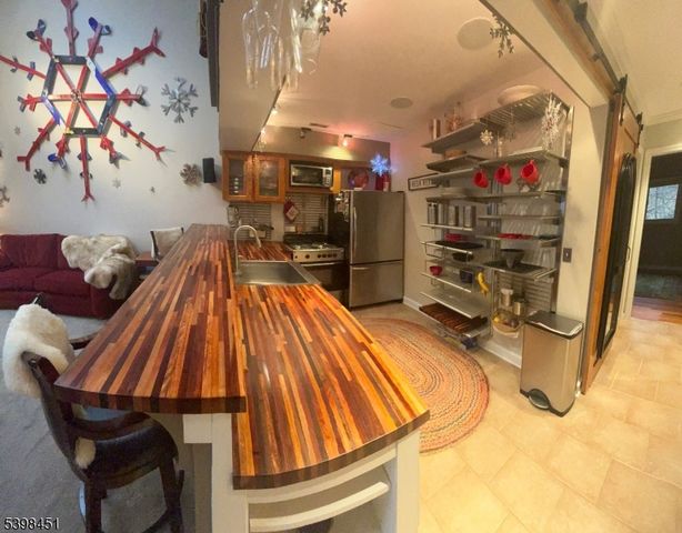 2 Winter Park Dr 6, Vernon Twp., NJ 07462