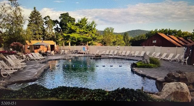 2 Winter Park Dr 6, Vernon Twp., NJ 07462