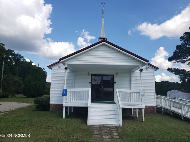 3872 Avon Road, Grimesland, NC 27837