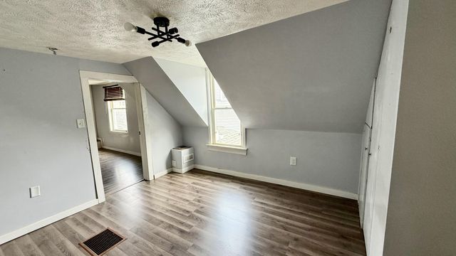 2308 AVENUE B, Council Bluffs, IA 51501