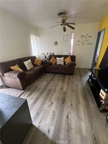 9850 Cypress Avenue, Fontana, CA 92335