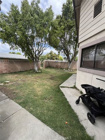 9850 Cypress Avenue, Fontana, CA 92335