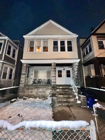 15 Wade St, Jersey City, NJ 07305