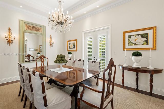 6900 Altamira St, Coral Gables, FL 33146