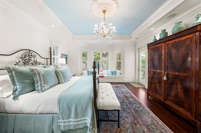6900 Altamira St, Coral Gables, FL 33146