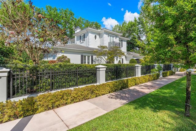 6900 Altamira St, Coral Gables, FL 33146