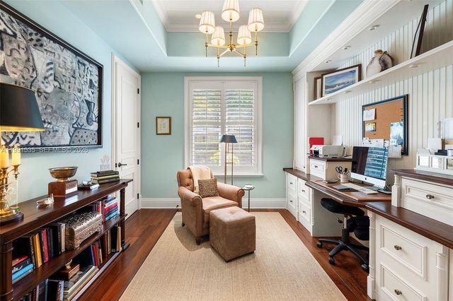 6900 Altamira St, Coral Gables, FL 33146