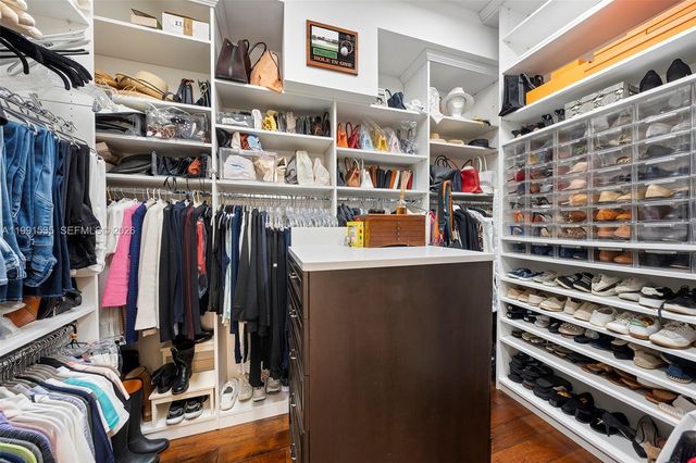 6900 Altamira St, Coral Gables, FL 33146