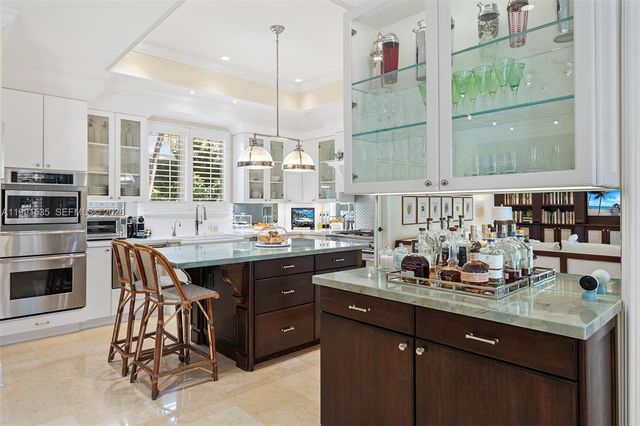 6900 Altamira St, Coral Gables, FL 33146