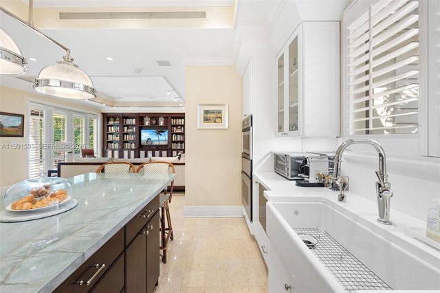 6900 Altamira St, Coral Gables, FL 33146