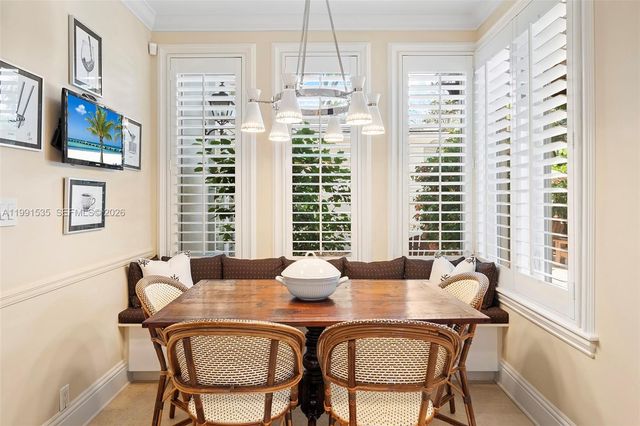 6900 Altamira St, Coral Gables, FL 33146