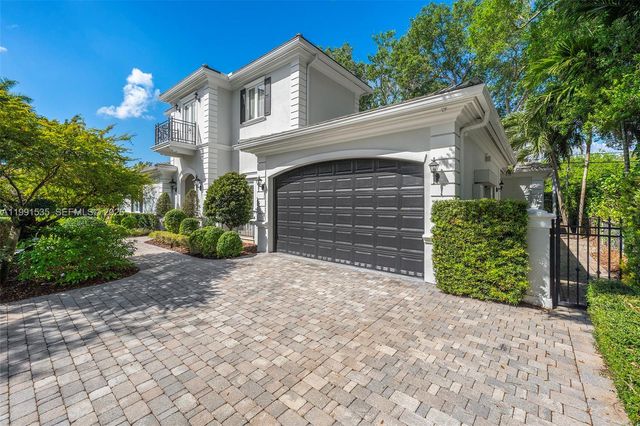 6900 Altamira St, Coral Gables, FL 33146