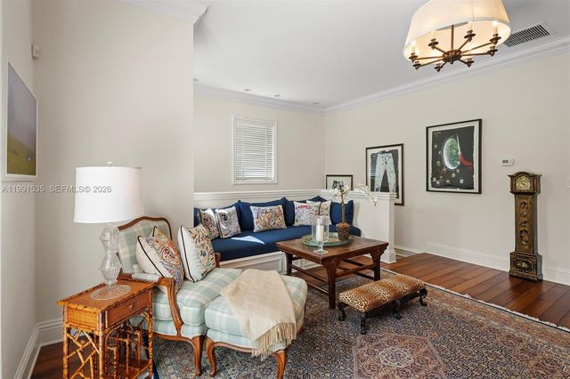 6900 Altamira St, Coral Gables, FL 33146
