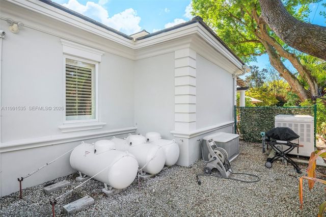 6900 Altamira St, Coral Gables, FL 33146