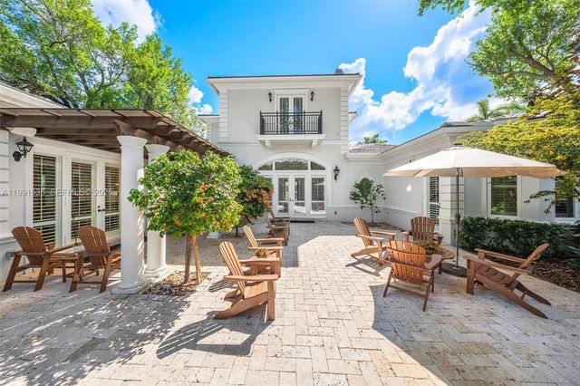6900 Altamira St, Coral Gables, FL 33146