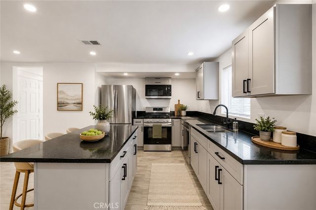3918 Portola, Los Angeles, CA 90032