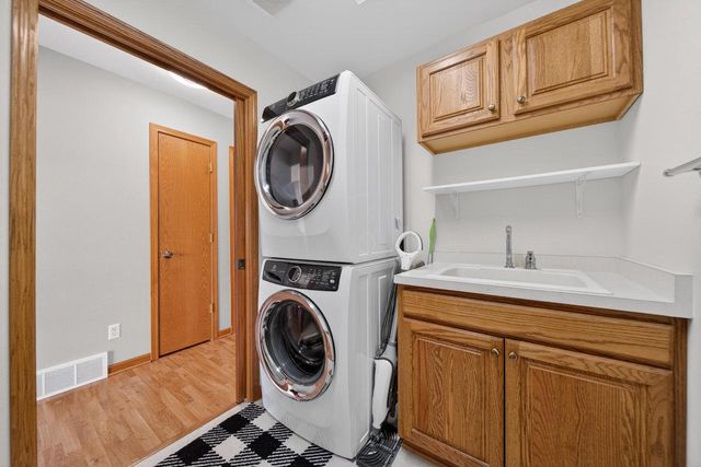 408 Michigan AVENUE, Oostburg, WI 53070