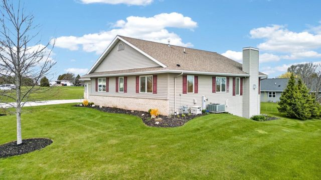408 Michigan AVENUE, Oostburg, WI 53070