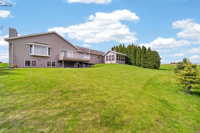 408 Michigan AVENUE, Oostburg, WI 53070