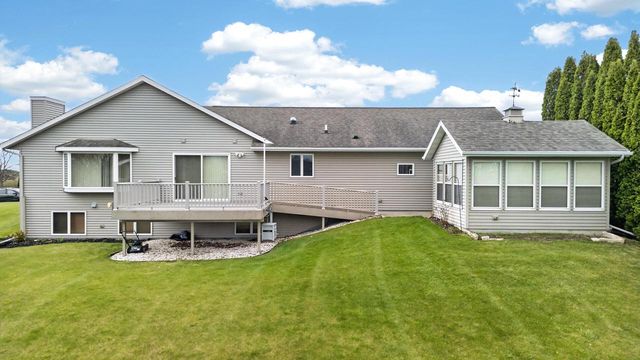 408 Michigan AVENUE, Oostburg, WI 53070