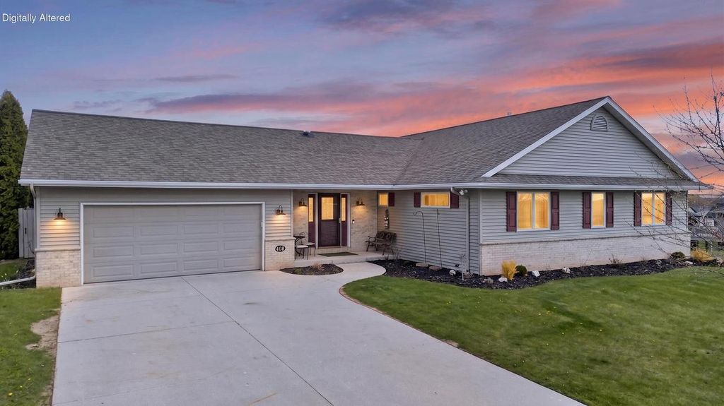 408 Michigan AVENUE, Oostburg, WI 53070