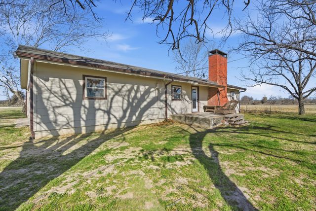 551 County Road 416, Comanche, TX 76442