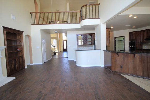 2719 Explorador, Grand Prairie, TX 75054