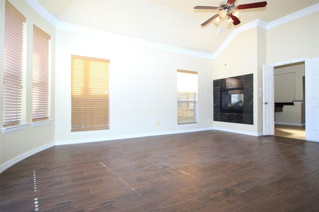 2719 Explorador, Grand Prairie, TX 75054