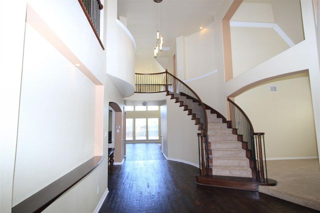 2719 Explorador, Grand Prairie, TX 75054