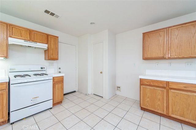 15083 Linking Ln, Victorville, CA 92394