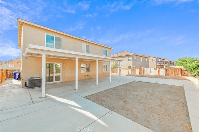 15083 Linking Ln, Victorville, CA 92394