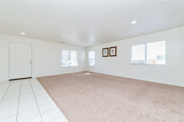 15083 Linking Ln, Victorville, CA 92394