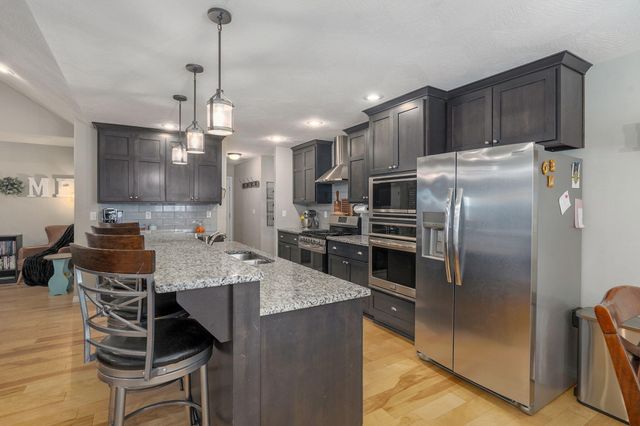 1309 S Appomattox Avenue, Republic, MO 65738