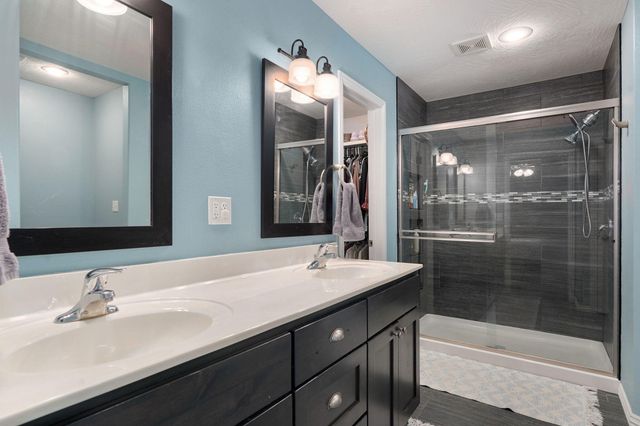 1309 S Appomattox Avenue, Republic, MO 65738