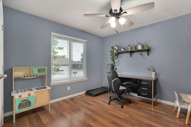 1309 S Appomattox Avenue, Republic, MO 65738