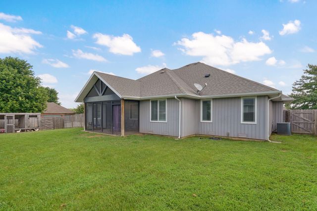 1309 S Appomattox Avenue, Republic, MO 65738