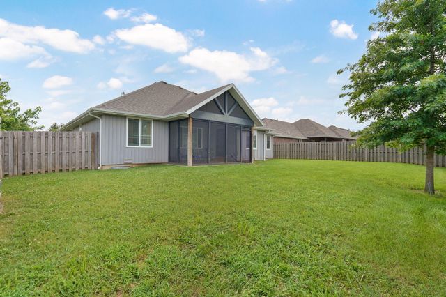 1309 S Appomattox Avenue, Republic, MO 65738