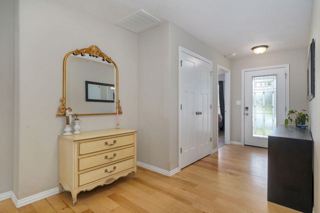 1309 S Appomattox Avenue, Republic, MO 65738