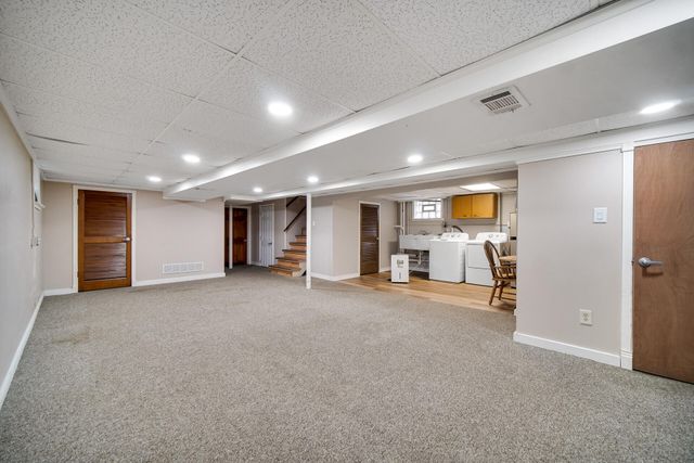 1325 Lake Avenue, Whiting, IN 46394