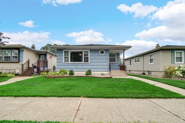 1325 Lake Avenue, Whiting, IN 46394