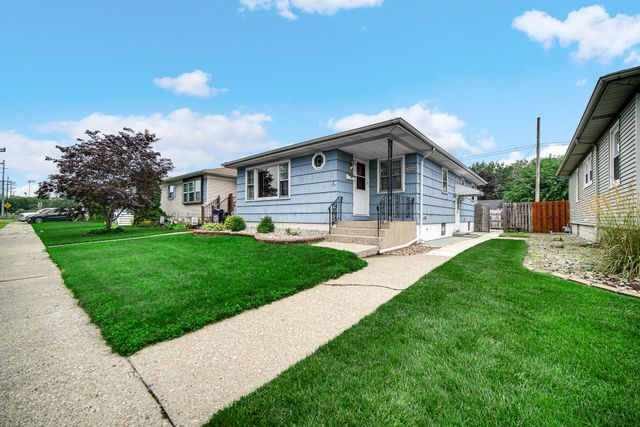 1325 Lake Avenue, Whiting, IN 46394