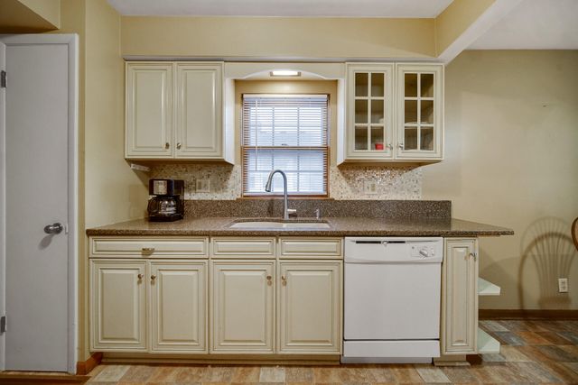 1325 Lake Avenue, Whiting, IN 46394