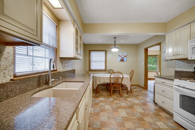 1325 Lake Avenue, Whiting, IN 46394