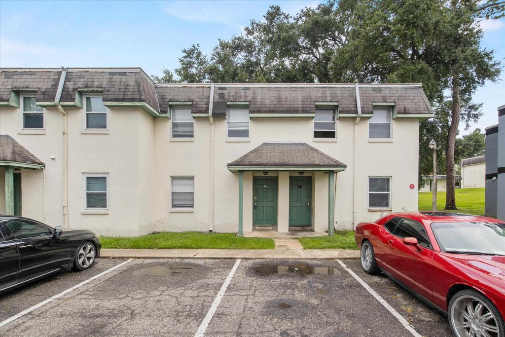2325 W Pensacola St Apt 121, Tallahassee, FL 32304